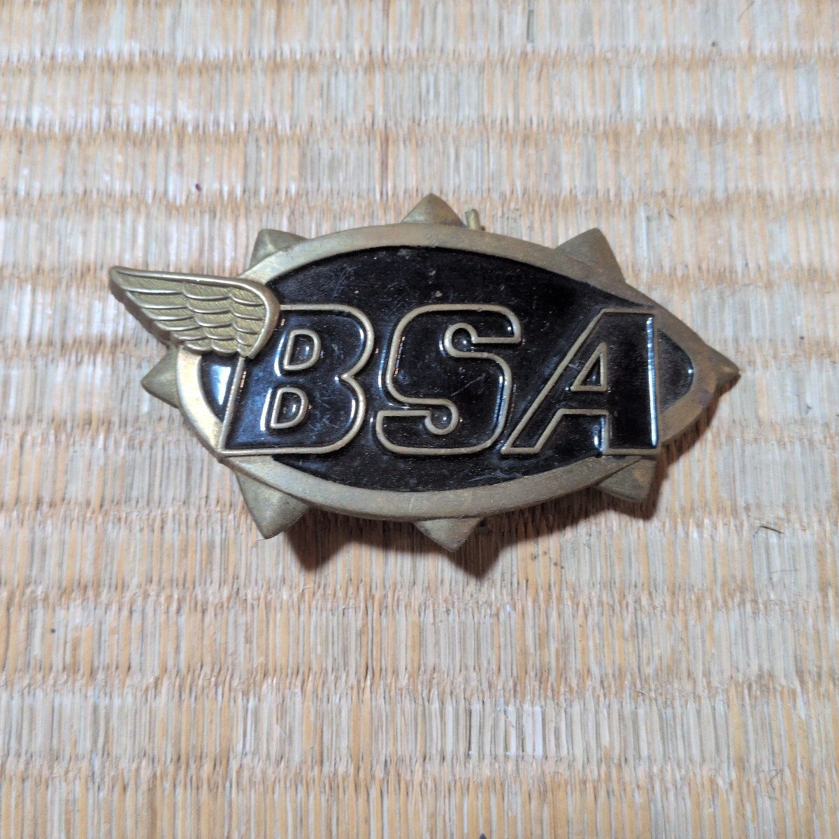 ヴィンテージ　オートバイメーカーBSA　バックル　