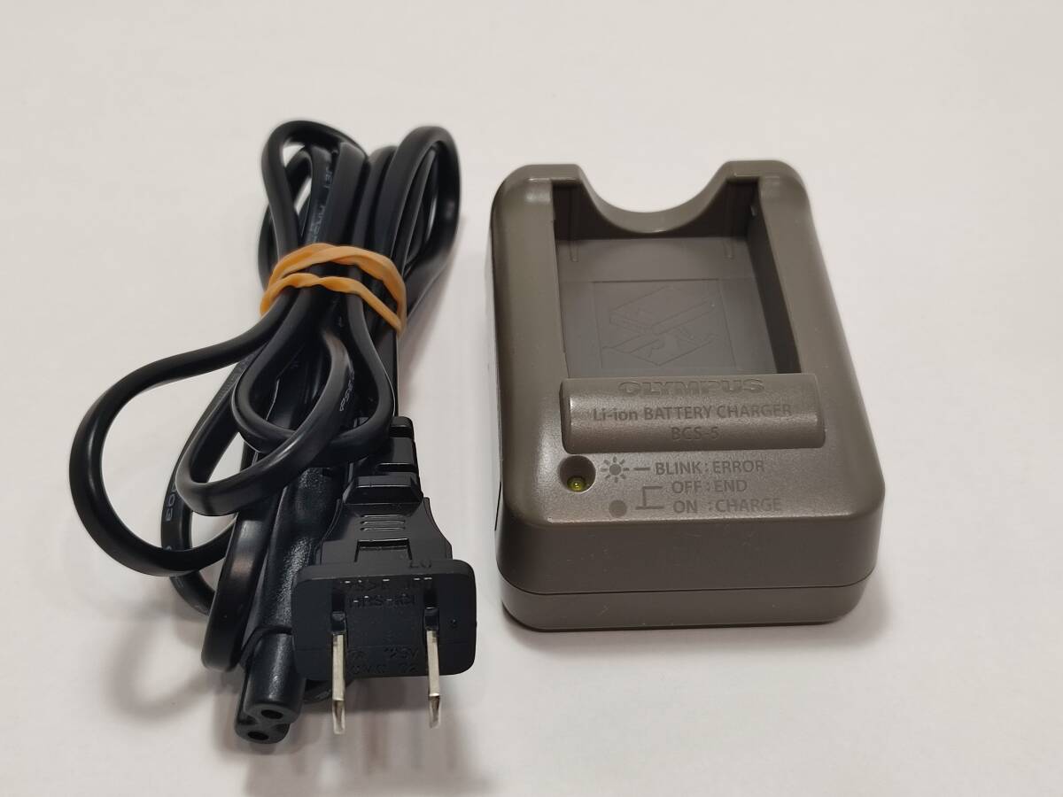 オリンパス　純正 バッテリーチャージャー　BCS-5