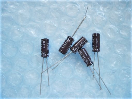 B0002　ニチコン　コンデンサ　PSシリーズ　UPS1V330MDD??　33μF　35V　未使用品ですが長期保存品　5個セット