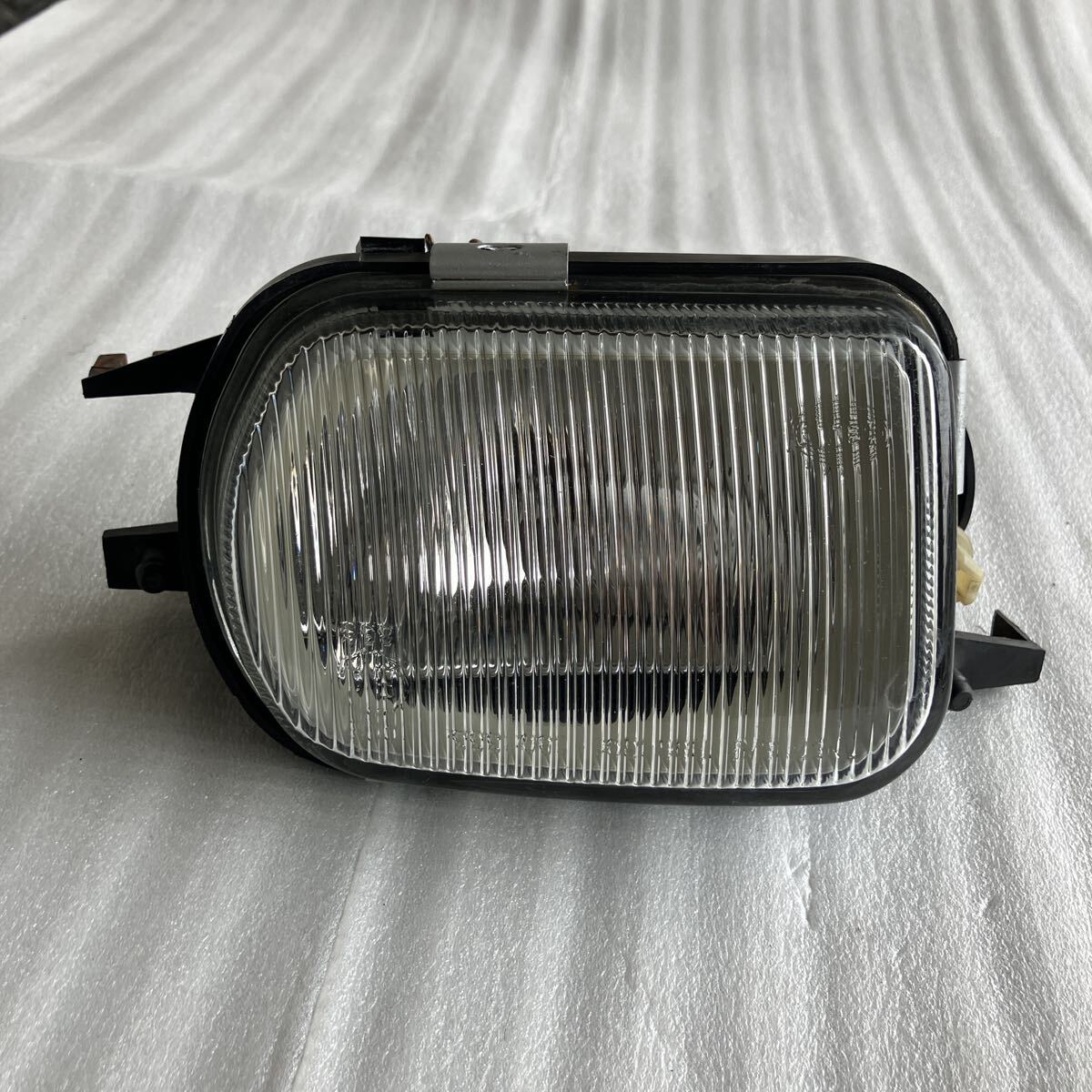 メルセデス ベンツ R170 SLK後期用純正 左フォグ ライト ランプ 品番 2158200556