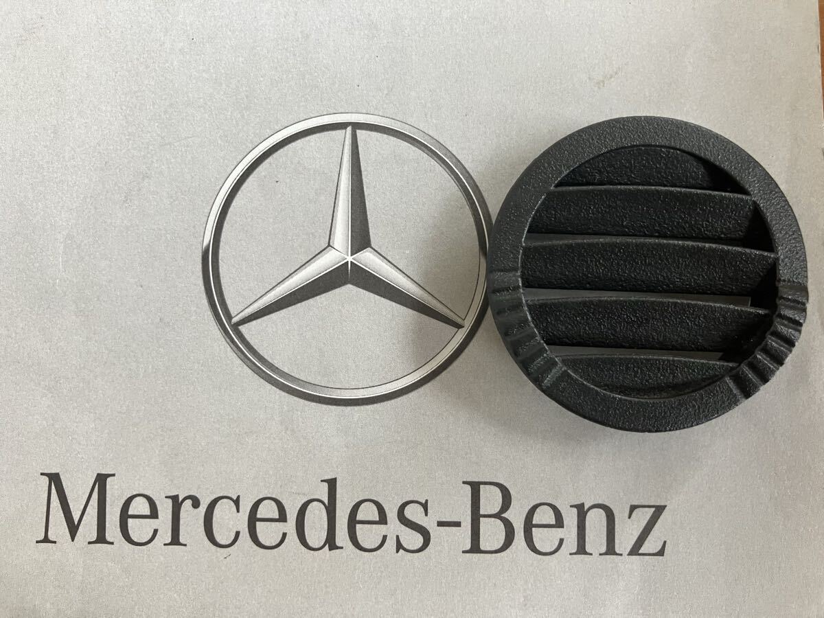 ベンツR170SLK用ダッシュボードエアコン吹き出し　左右共通パーツ