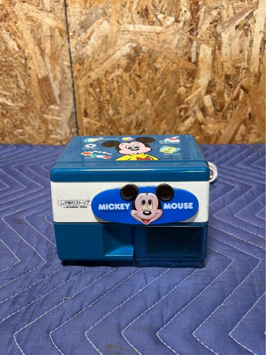 ［3-40］昭和レトロミッキーマウス自動鉛筆削り機動作品　赤青2個セット