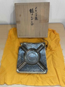 アディントン・ゴルフクラブ　1947年　優勝記念灰皿　銀製　未使用品　袋ケースあり