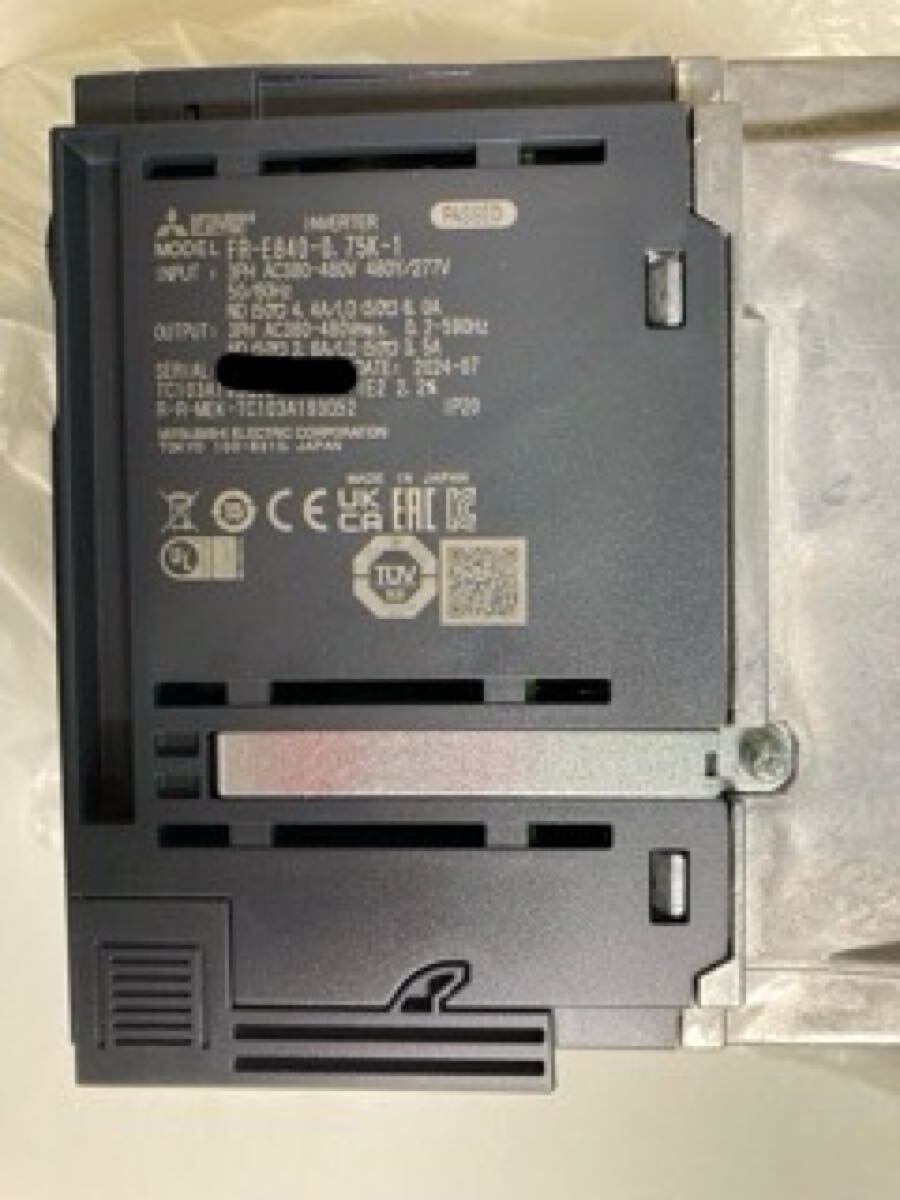 三菱電機　汎用インバータ　FR-E840-0.75K-1