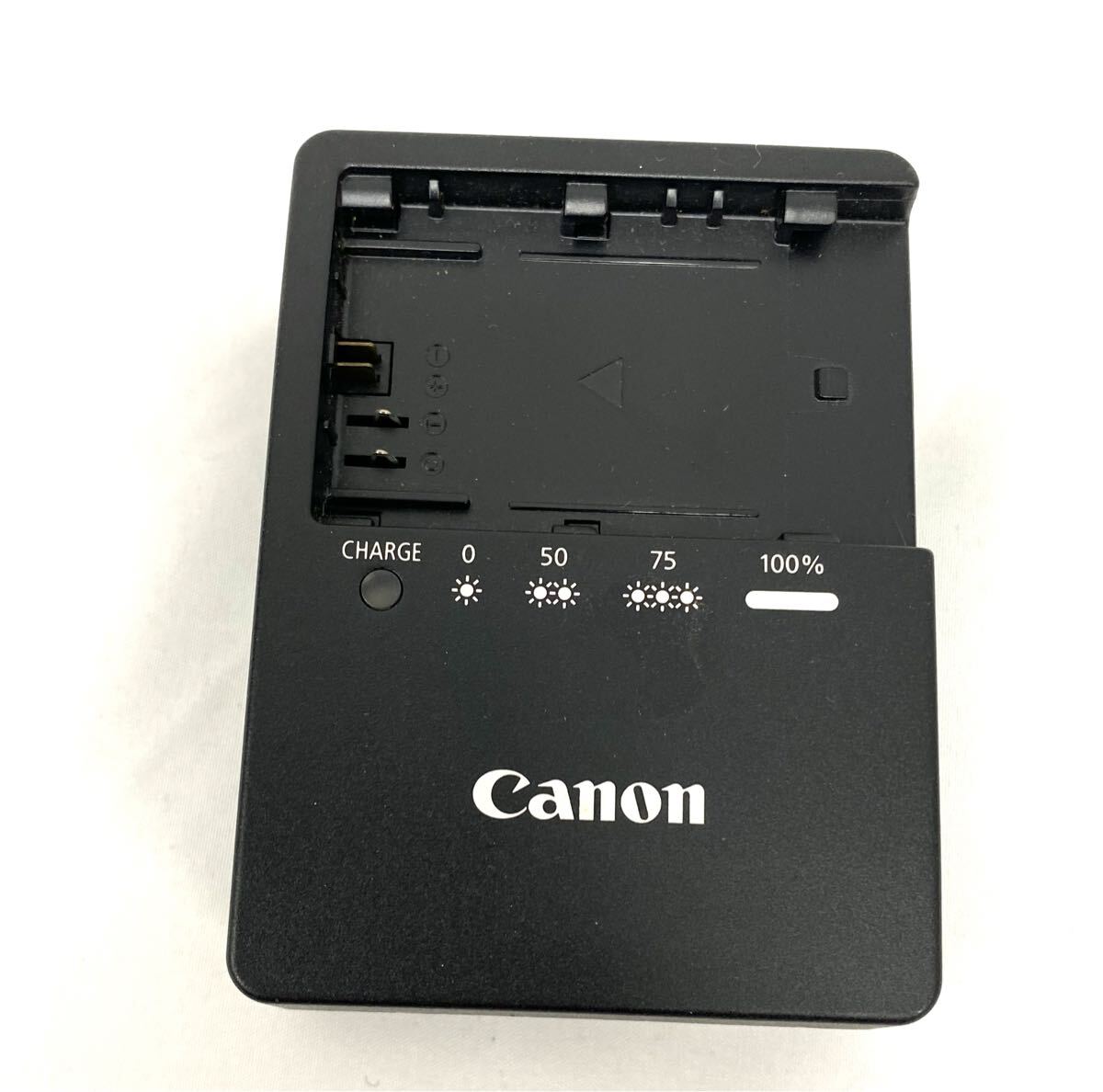 Canon キャノン バッテリーチャージャー LC-E6 充電器 通電のみ確認済み 現状品 Y682-16