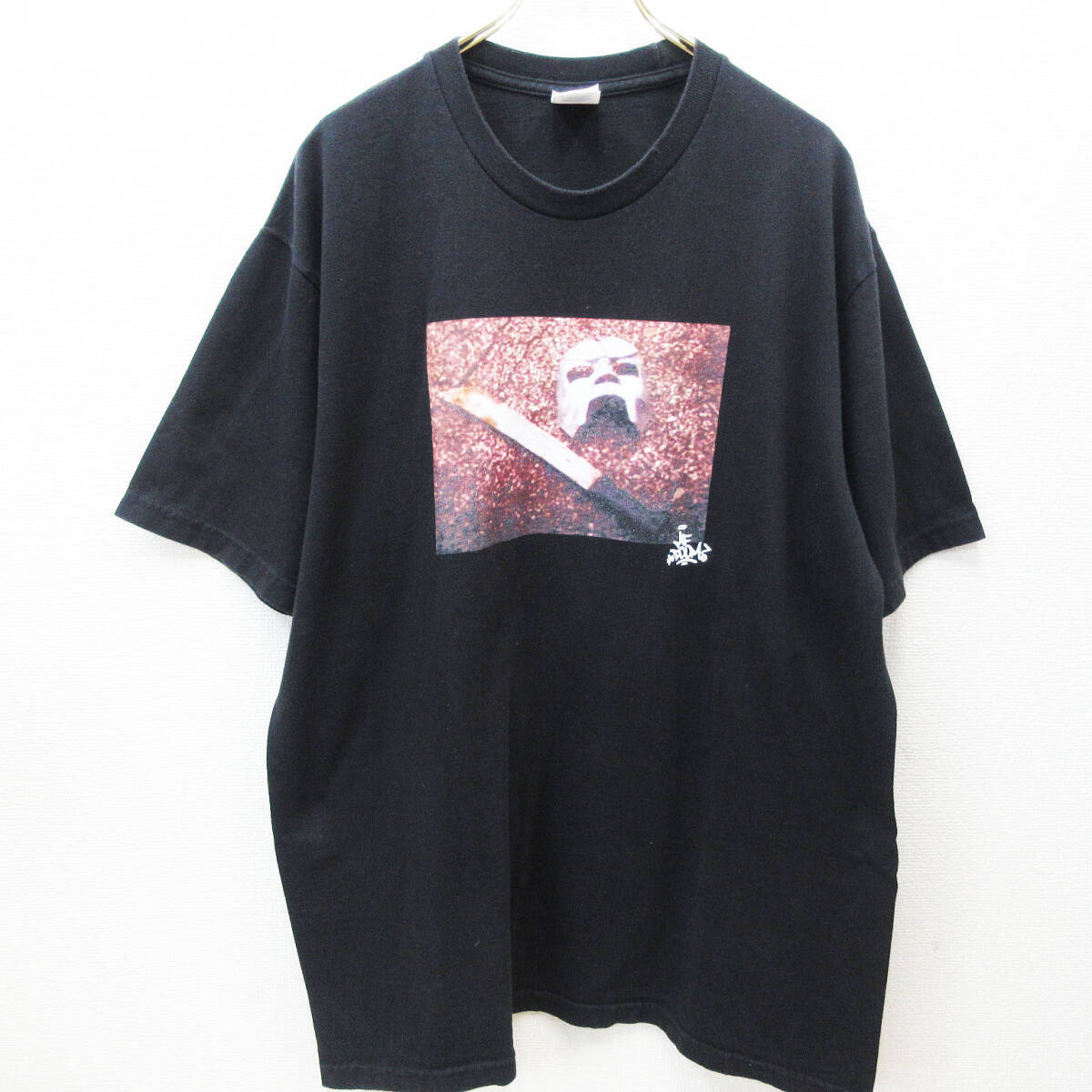 kkm5799 Tシャツ SUPREME/シュプリーム 23A/W MF DOOM TEEサイズL ブラック 黒 半袖Tシャツ プリントT