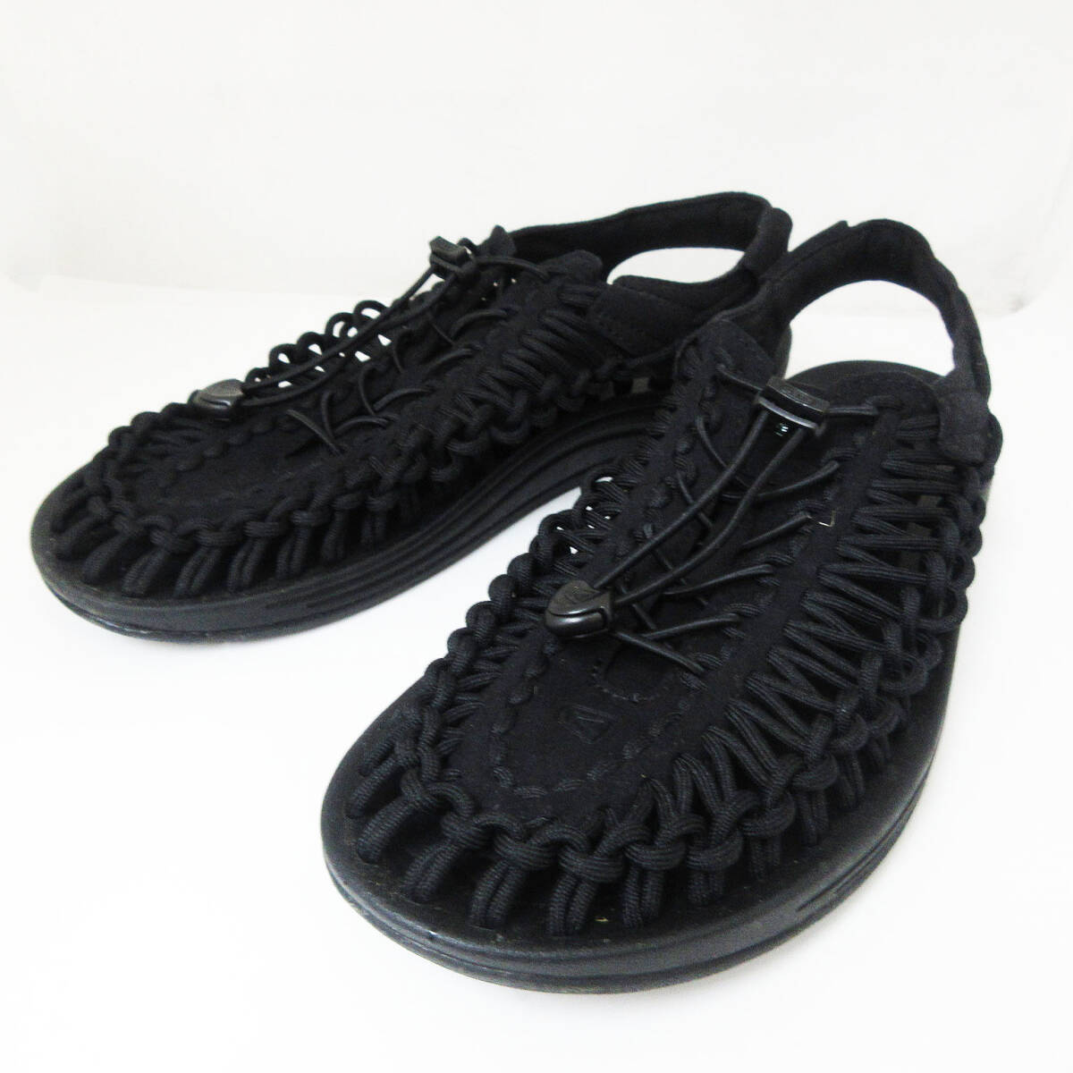 kkm5818 サンダル KEEN/キーン UNEEK ユニーク 27.5cm ブラック 1014097 アウトドア キャンプ フェス 