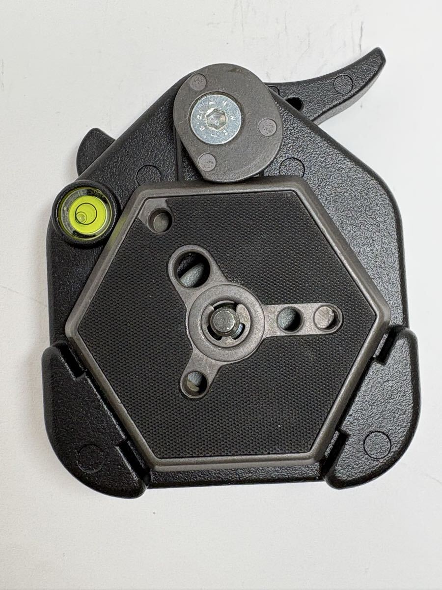 ★極上品★マンフロット Manfrotto 625 六角プレートアダプター#1547