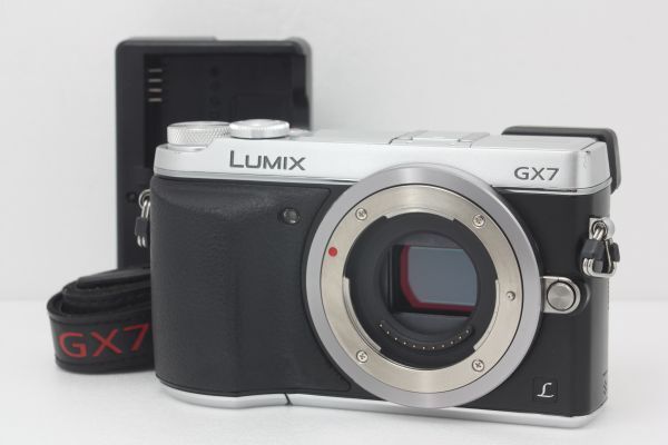 パナソニック Panasonic LUMIX DMC-GX7 ボディ シルバー 完動品 バッテリー・充電器・ストラップ付き #379a