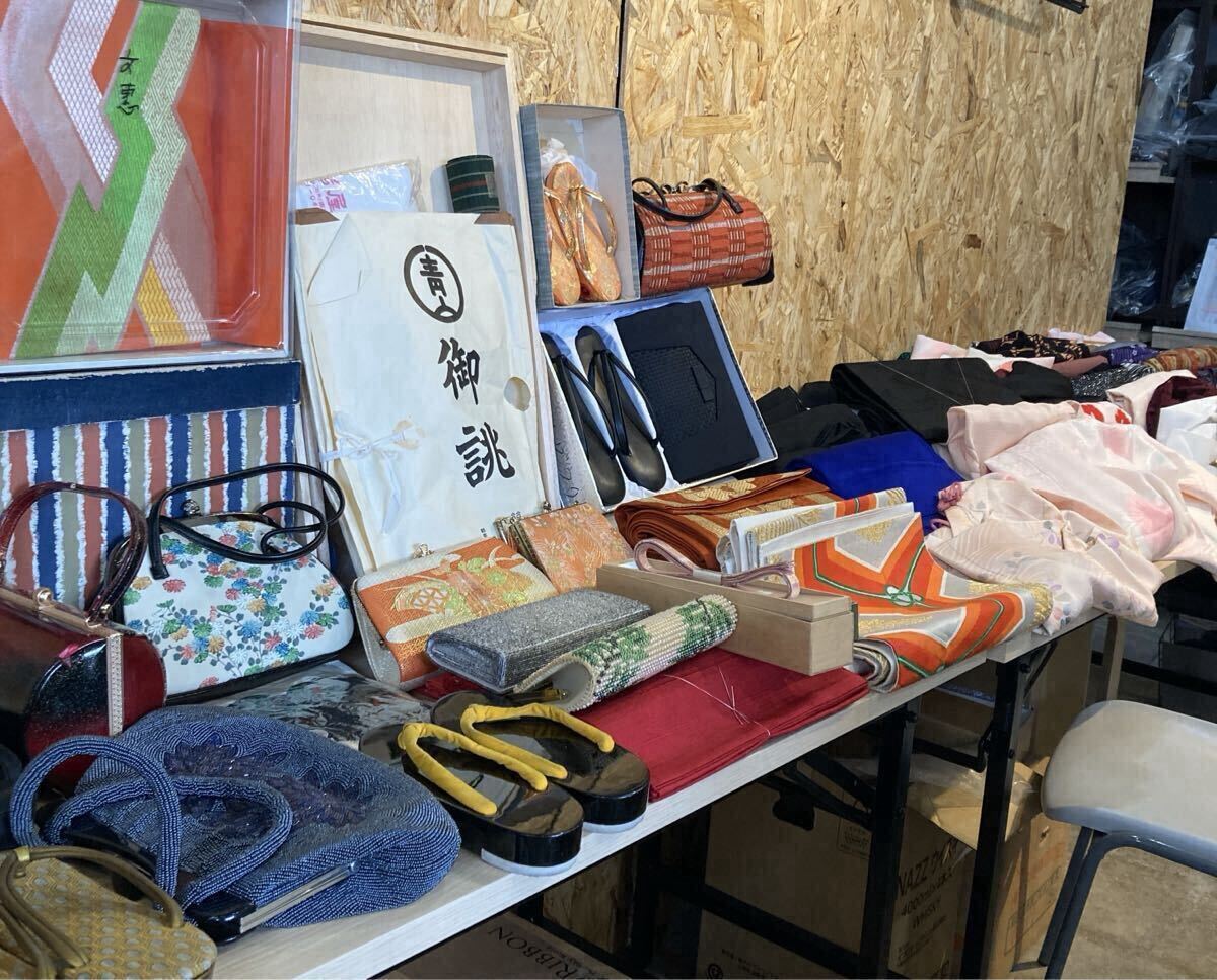 和服 着物 帯 和装　小物　昭和レトロ　アンティーク　裁縫　練習用　サークル　趣味　草履　バッグ　他　大量まとめ　【15099】（4）