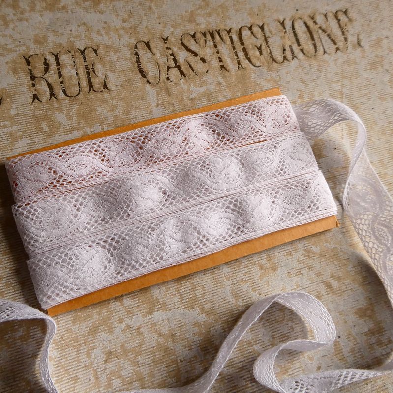 フランス アンティーク チュールレース 手作り ハンドメイド 材料 リメイク 素材 ドール 装飾 ドレス 手仕事 ボネ 刺繍 ブロカント