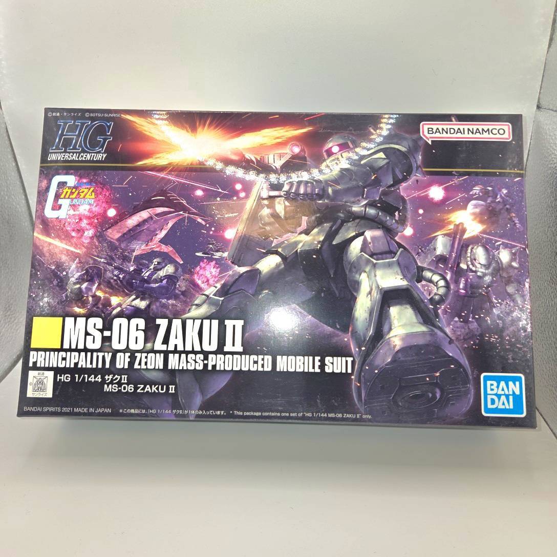 未組立　HGUC 1/144 MS-06 ザクII (241) ガンプラ バンダイ リバイブ版
