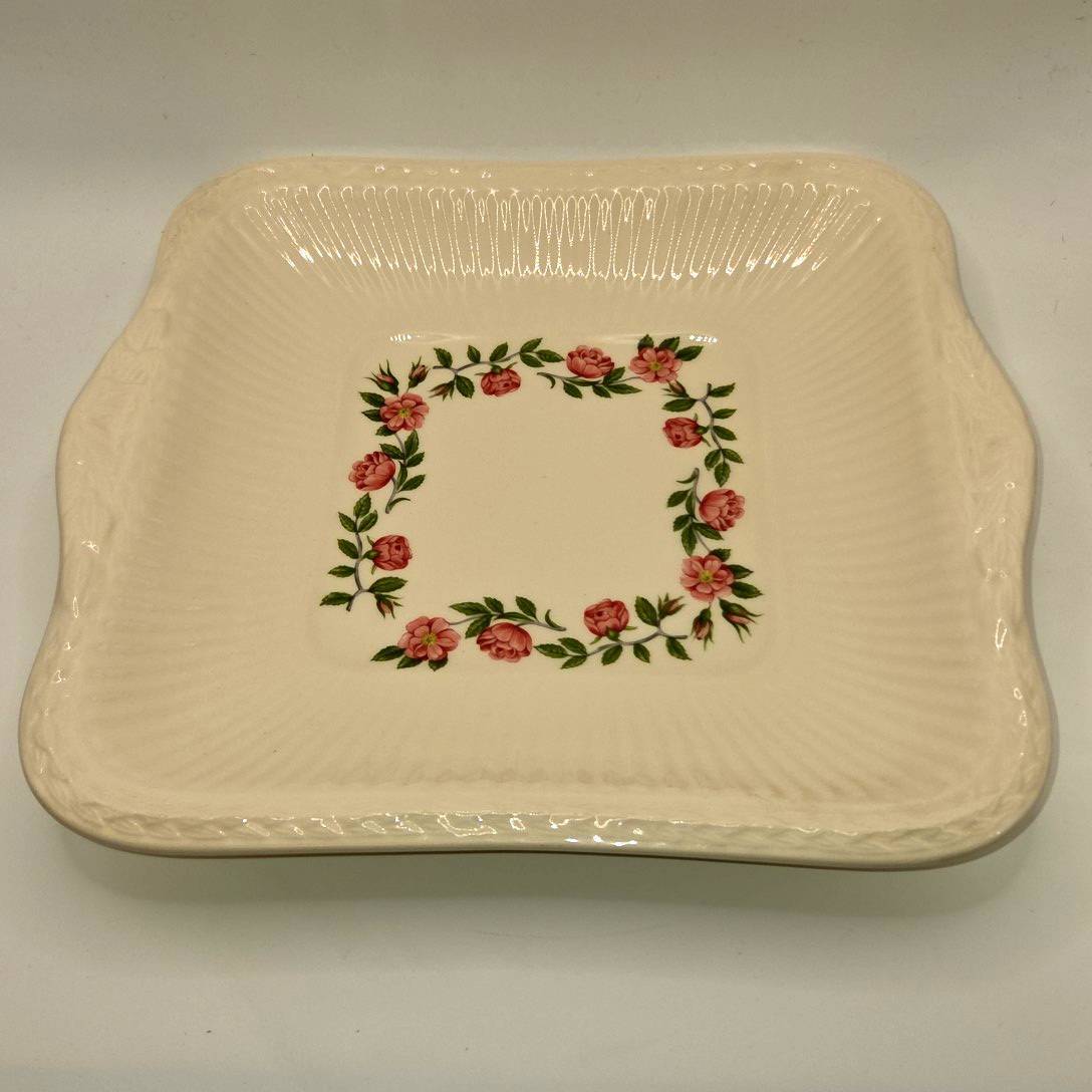 希少　WEDGWOOD ウェッジウッド ロザリンド　ROSALIND　スクエアプレート　角皿・耳付き　MADE IN ENGLAND　現状品　少しカケあり　B165