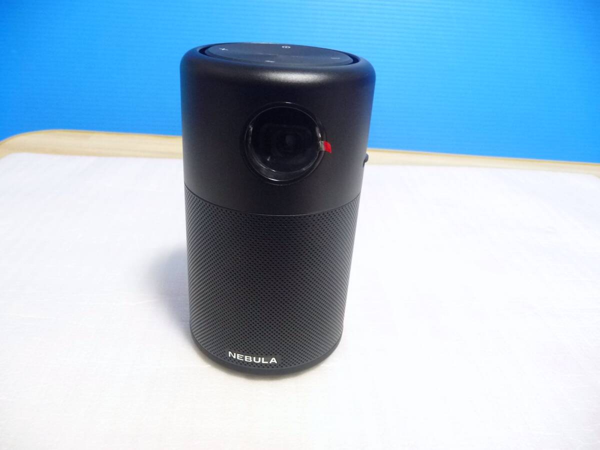 ◆展示美品 Anker モバイルプロジェクター Nebula Capsule Pro ブラック D4111N12 [Android 7.1搭載/360度/350ml缶サイズ小型軽量] 保証付