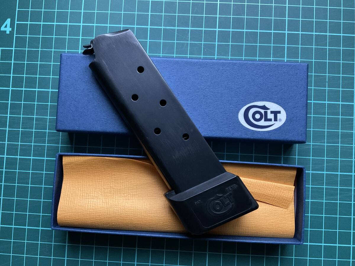 ELAN/エラン オフィサーズ用 8連マガジン ベースパッド付