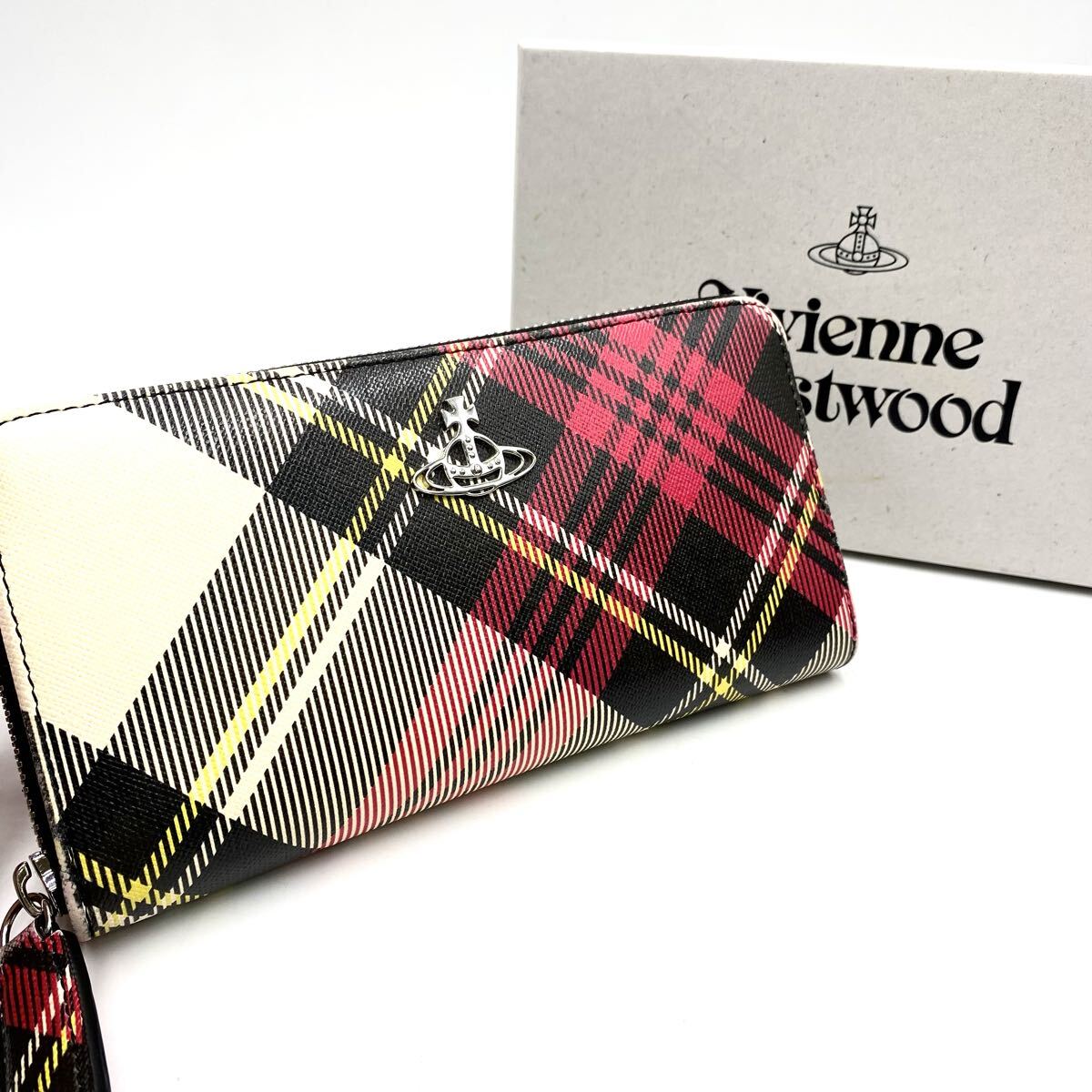 美品　 Vivienne Westwood ヴィヴィアンウエストウッド チェック柄 長財布　ウォレット　DERBY オーブ　VEGAN F70