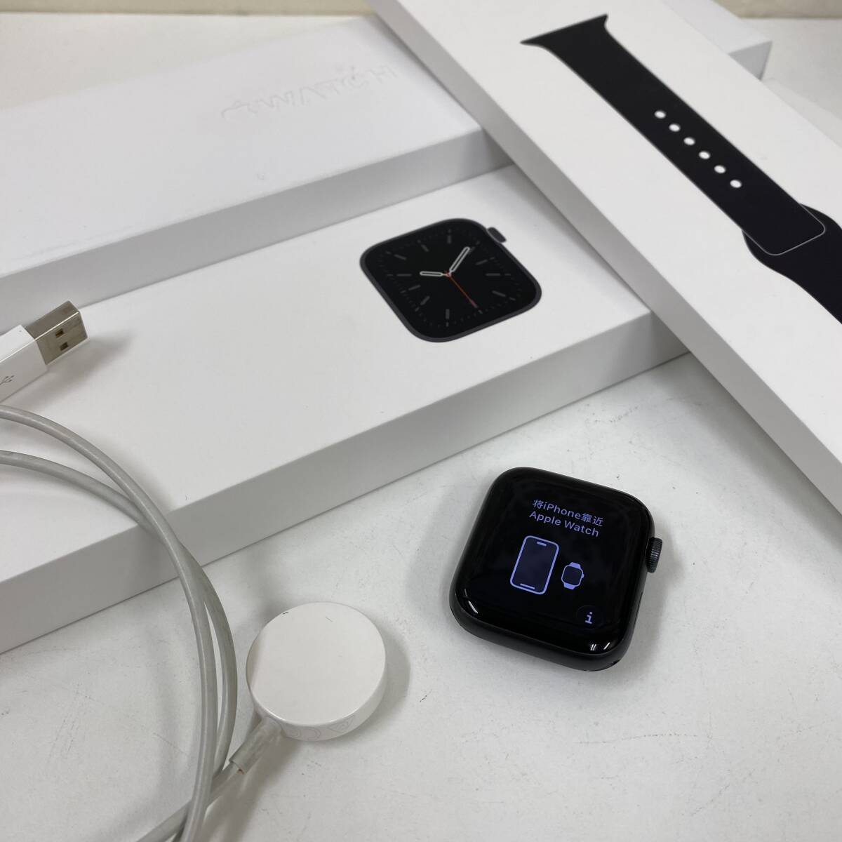 C-93317R【通電のみ確認済】Apple Watch 6シリーズ 44mm Space Gray スペースグレー アルミケース ブラックスポーツバンド 現状品