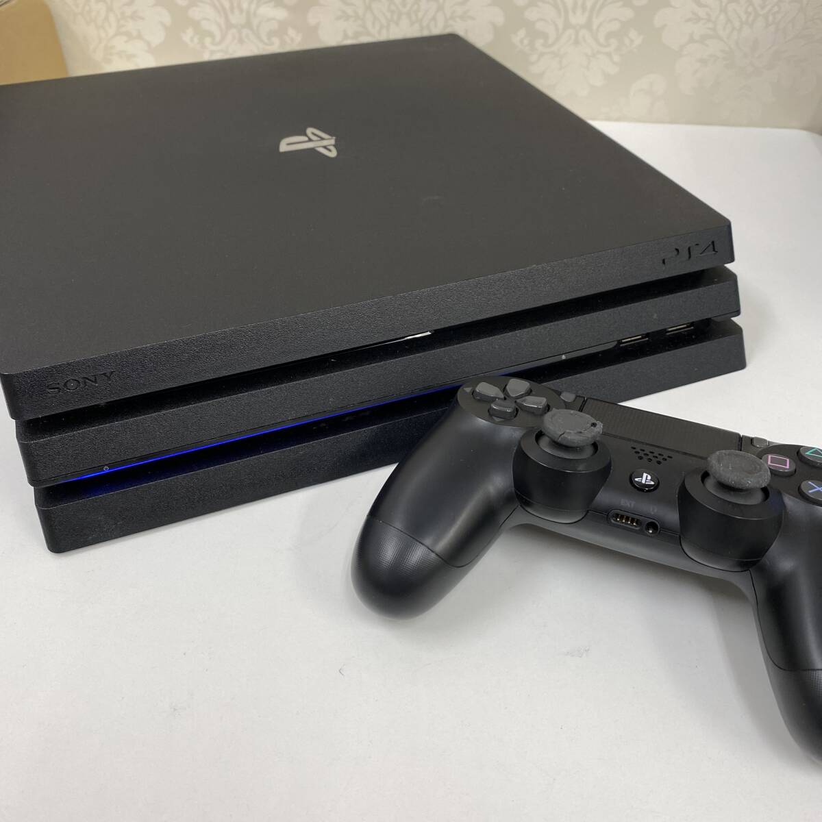 C-93520R【動作未確認】SONY ソニー PS4 Pro 本体＆コントローラー ブラック PlayStation4 Pro CUH-7200B 現状品 電源コード付属 ゲーム機 