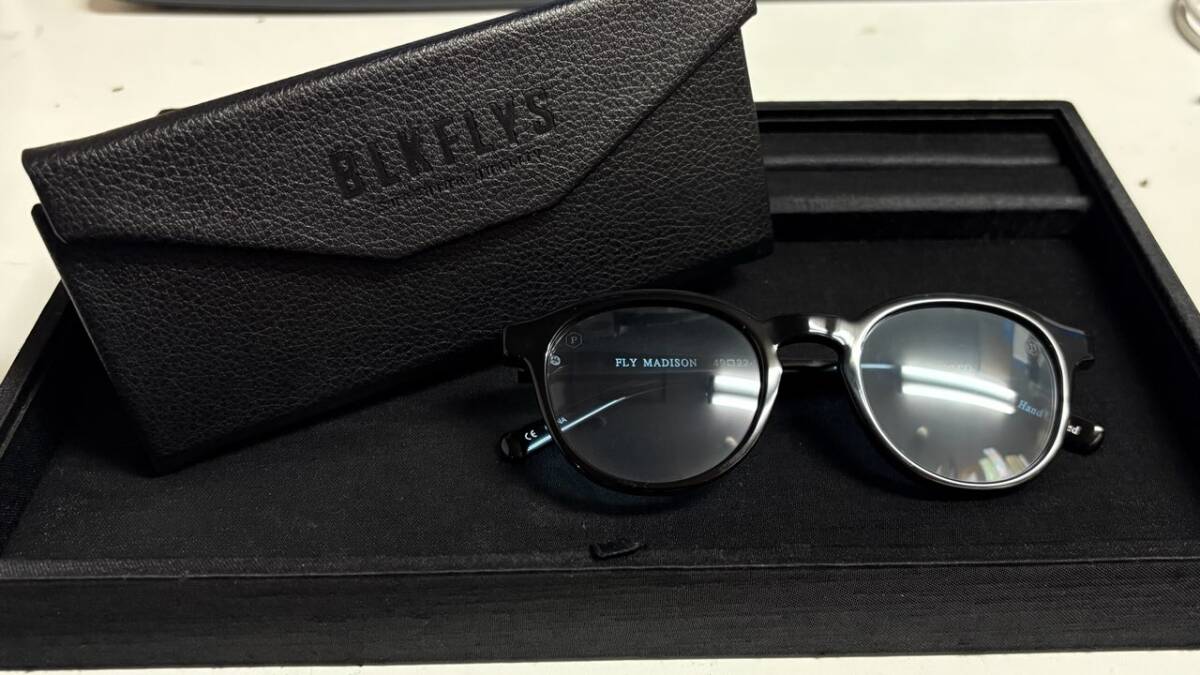 Z-24949【中古品】BLKFLYS ブラックフライ サングラス FLY MADISON/フライマディソン ブルーレンズ