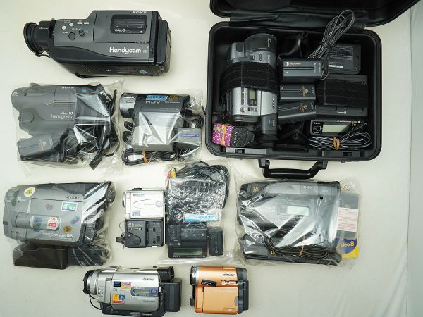 ☆SONY/ソニービデオカメラなど☆Handycam/Video8/HDR-HC3/TRV20/ 等 計:9点まとめ【ジャンク品】32452