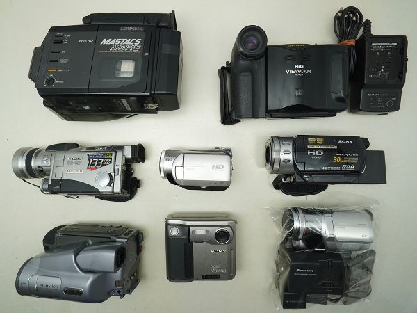 ★ビデオカメラなど★Panasonic/SONY/SHARP/FUJIX/ 等 計:8点まとめ【ジャンク品】32441