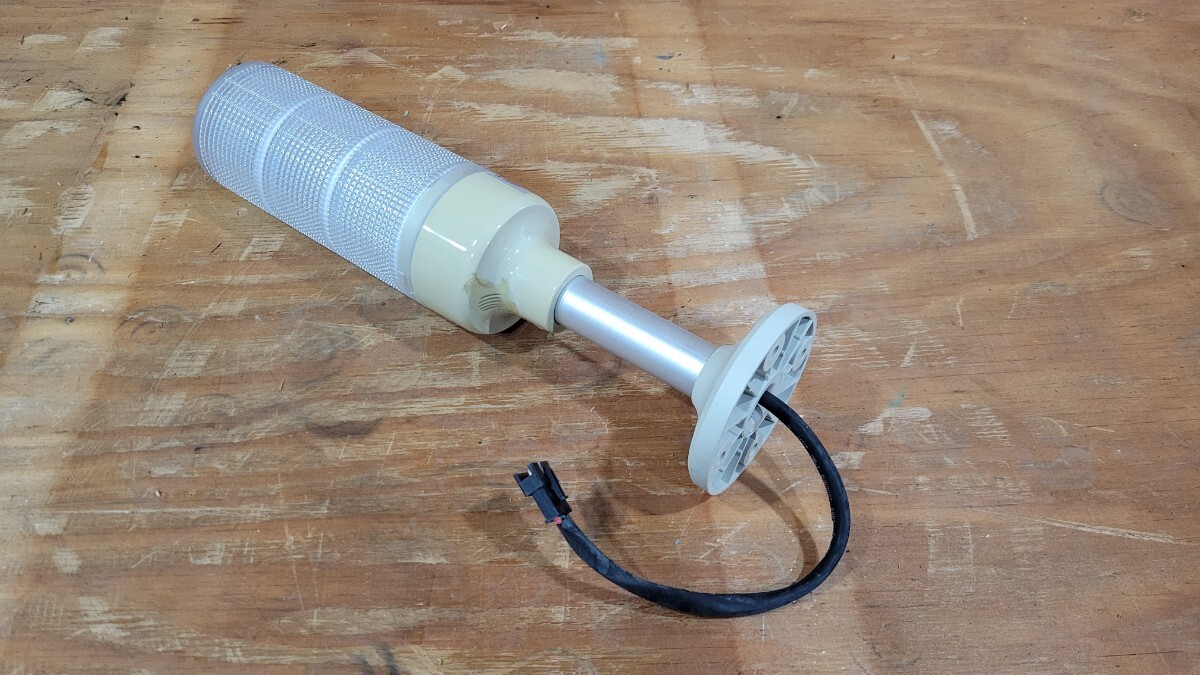 Sahneider シグナルタワー XVGB3SHA 積層信号灯 24V 中古品 1