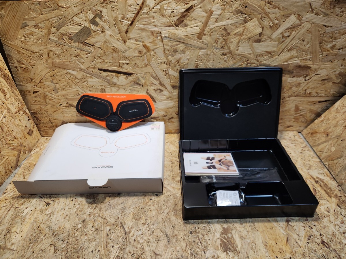 SIXPAD Bodhfit2 シックスパッド ボディフィット 充電式 エクササイズ トレーニング 通電確認済み H1