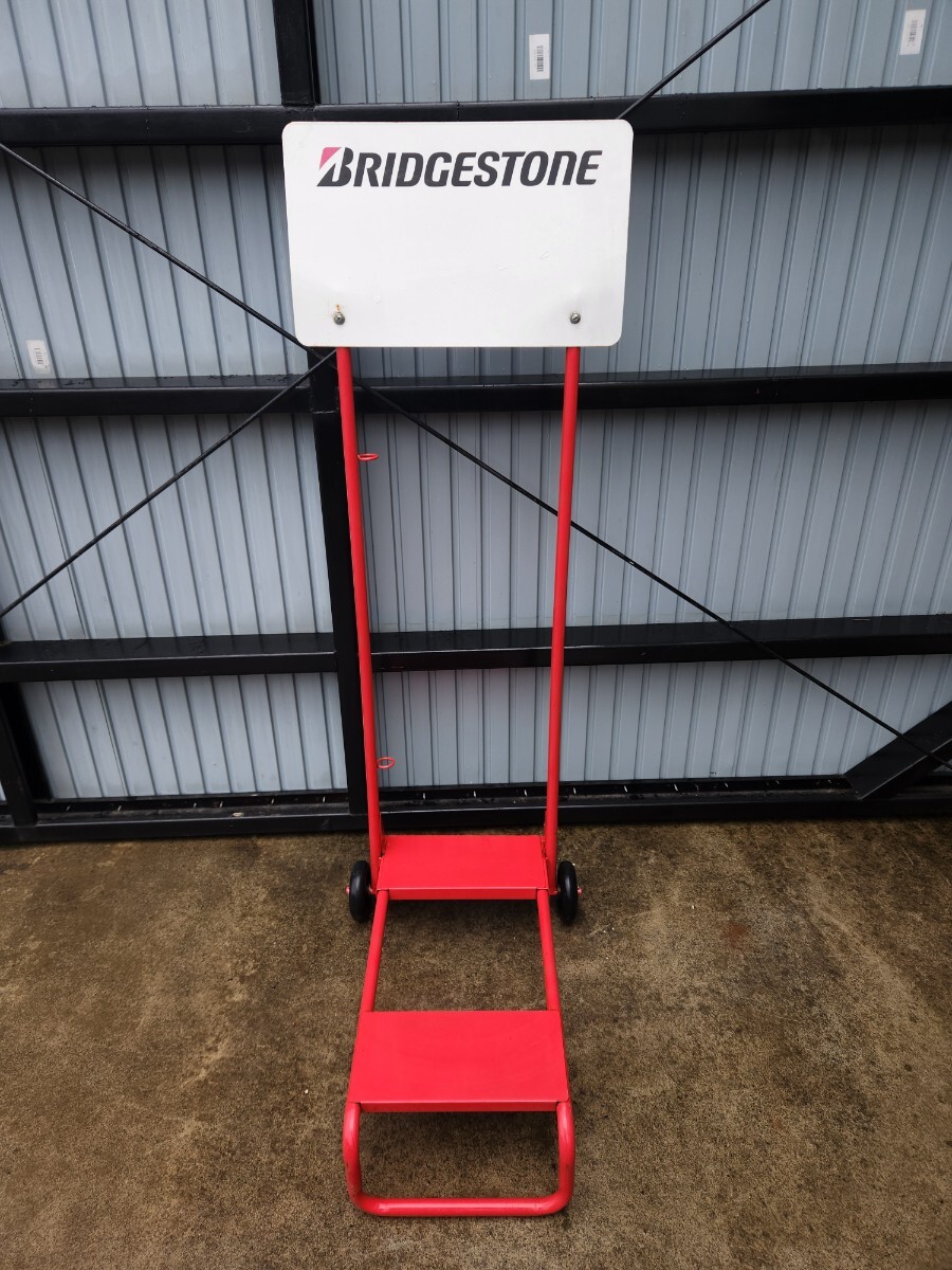 BRIDGESTONE ブリジストン タイヤラック 収納スタンド レッド 縦 縦置き M