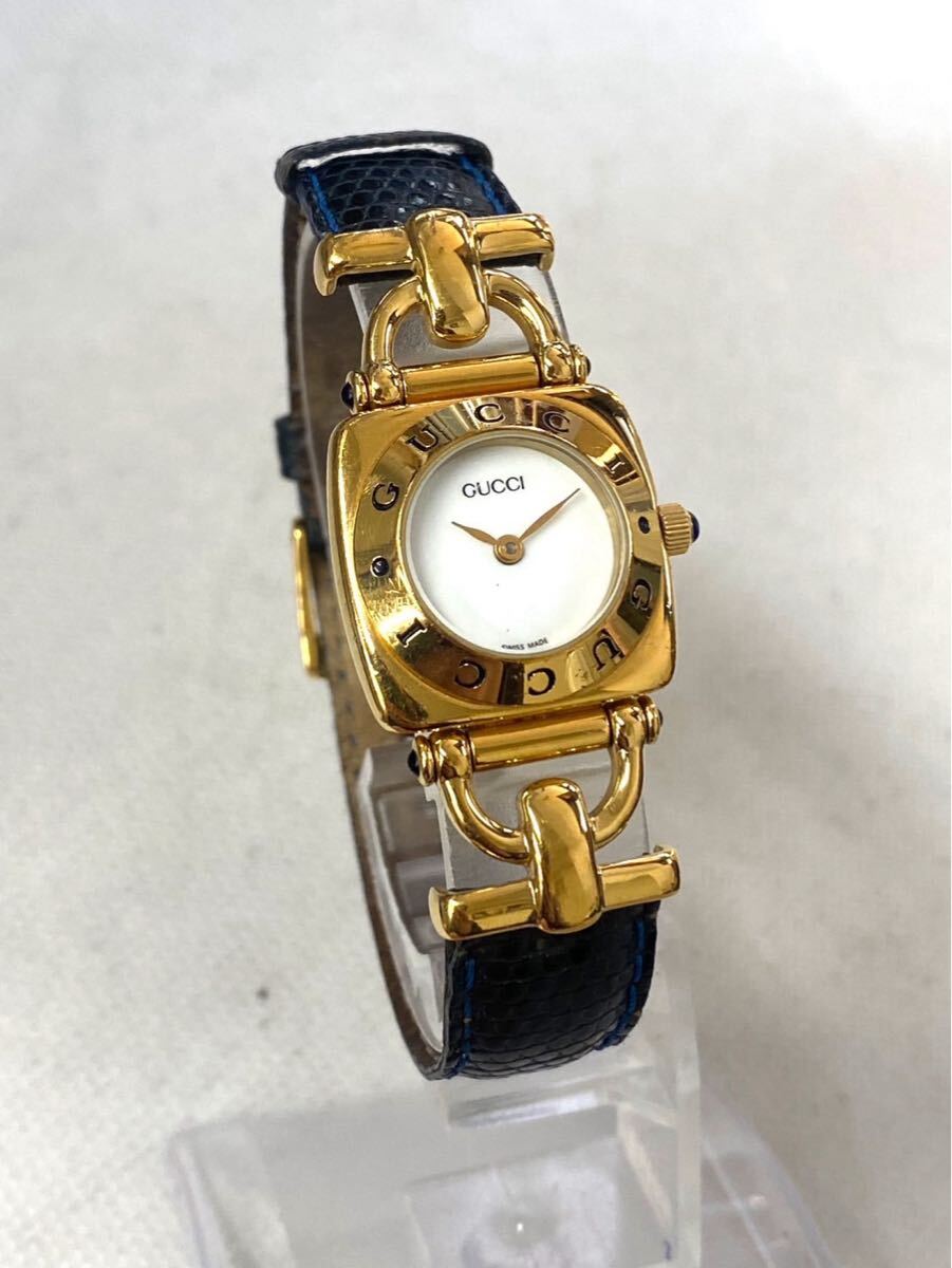 グッチ GUCCI 6300L ホースビット 腕時計 クォーツ 白文字盤 ゴールド 未稼働 ts031907