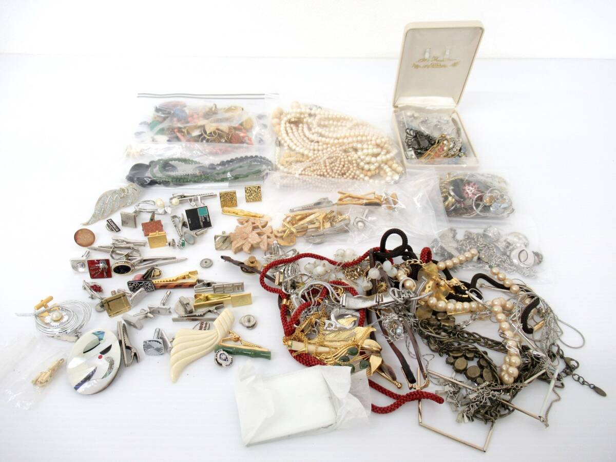 【】卯②19//イミテーションアクセサリー多数まとめ/真珠他/約1.8kg