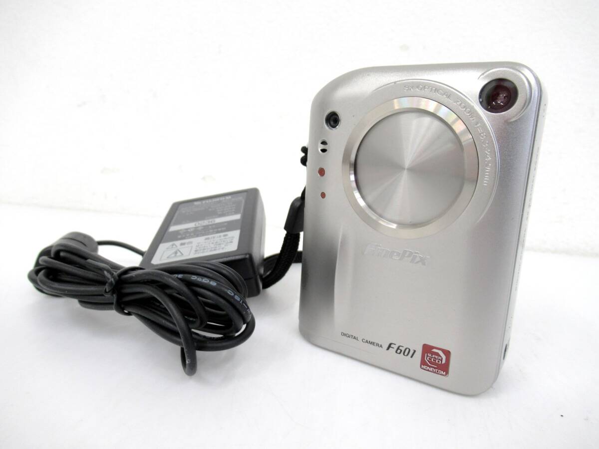 【FUJIFILM/富士フイルム】卯⑥53//FinePix F601