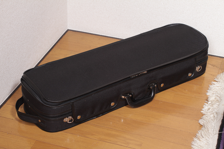 良品 バイオリン用 セミハ ードケース 4/4 ギグバッグ ブラック 湿度計付 鍵付♪