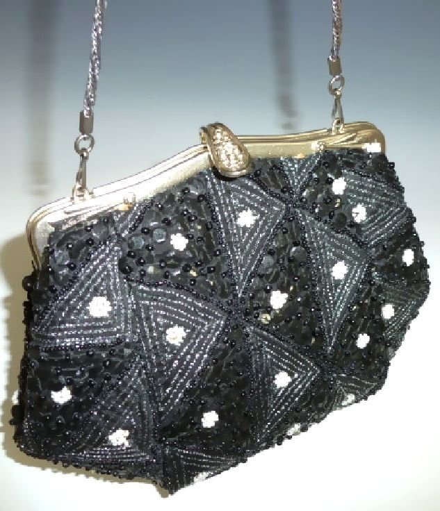 [ZEROnet] ビーズバッグ ハンドバッグ がま口 バッグ 鞄 黒 総柄 ポーチ パーティー 小物入れ 着物 和装 洋装 アンティーク (3) &T84-04