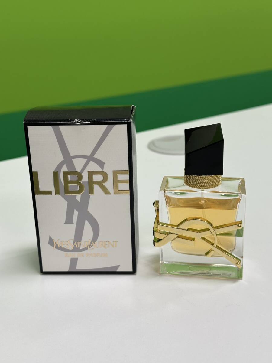 残量たっぷり Yves Saint Laurent LIBRE EDP 30ml イヴサンローラン リブレ オーデパルファム 香水 レディース 中古品 現状品 F4958