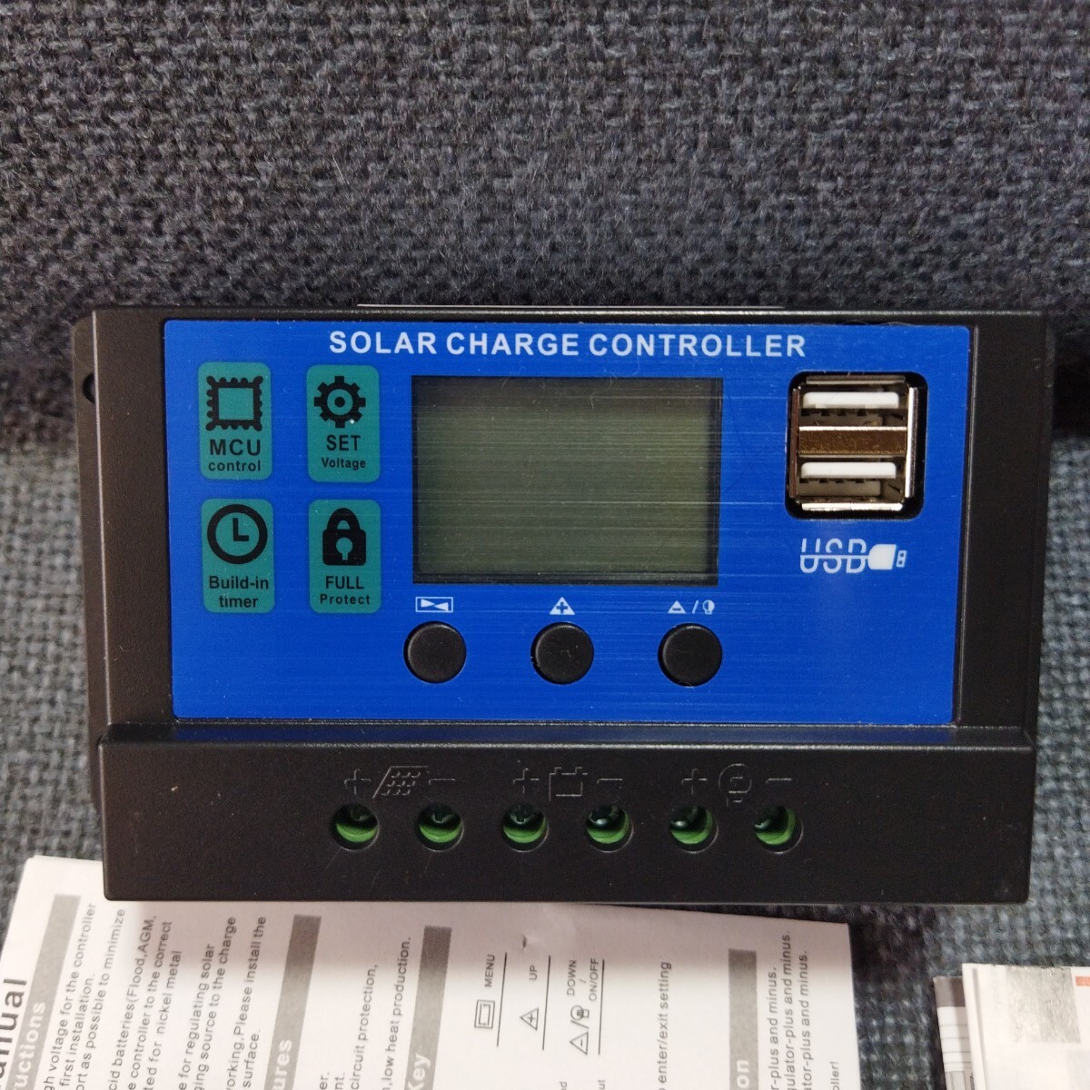 ソーラー チャージコントローラー 30A 12V 24V