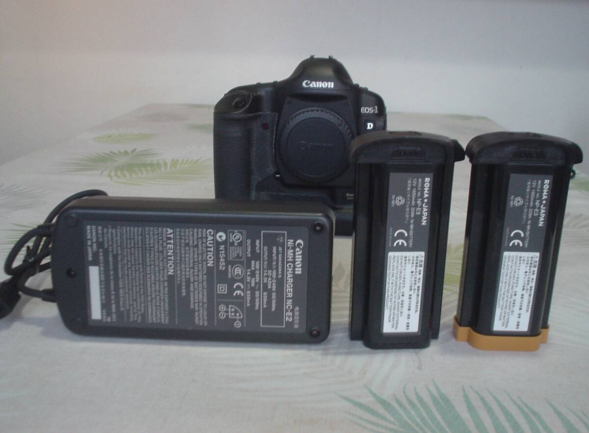 【良品】キャノン Canon EOS-1D Mark Ⅱ 予備バッテリ―付き