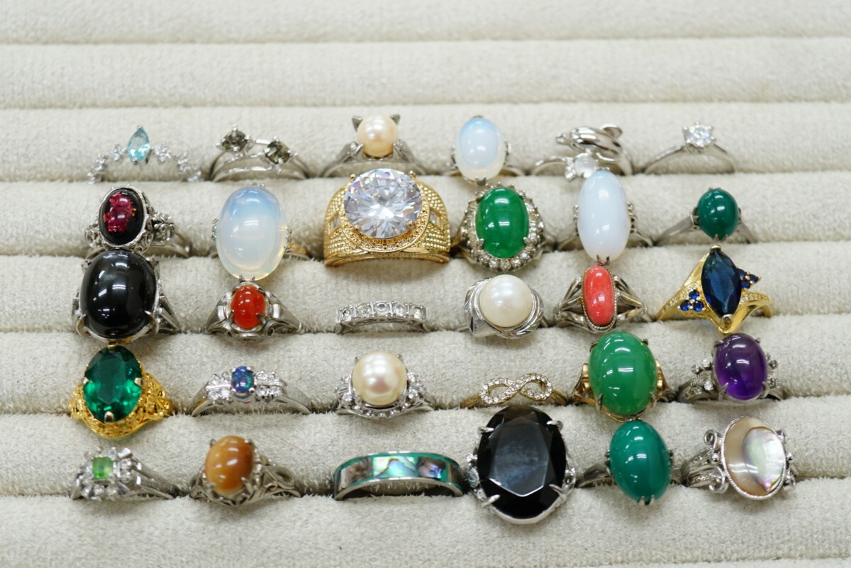 C656 天然石 色ガラスなど リング 指輪 30点 ヴィンテージ アクセサリー 大量 セット まとめて おまとめ まとめ売り 装飾品
