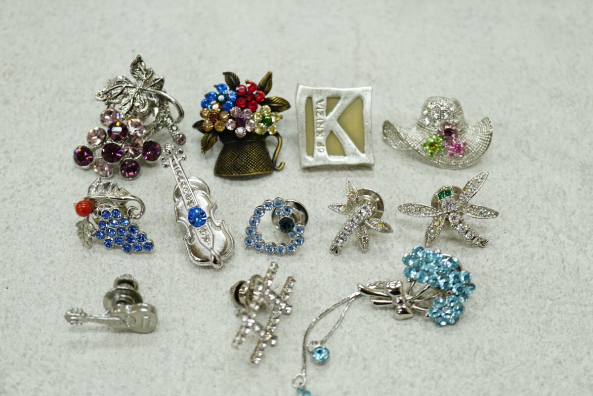 C651 海外製含む ラインストーンなど ピンブローチ 12点セット ヴィンテージ アクセサリー 大量 まとめて おまとめ まとめ売り