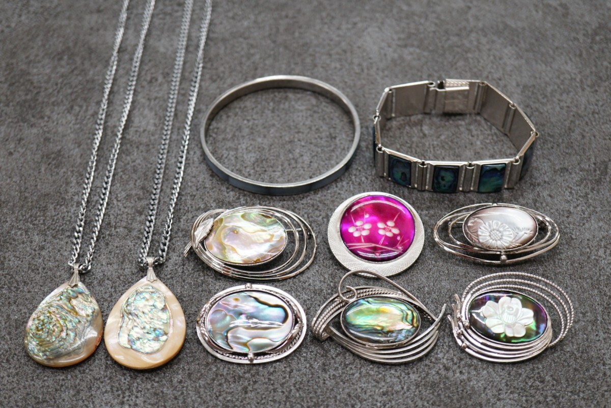 B461 シェル 白蝶貝など ネックレス ペンダント ブローチなど 10点セット ヴィンテージ アクセサリー 大量 まとめて おまとめ まとめ売り