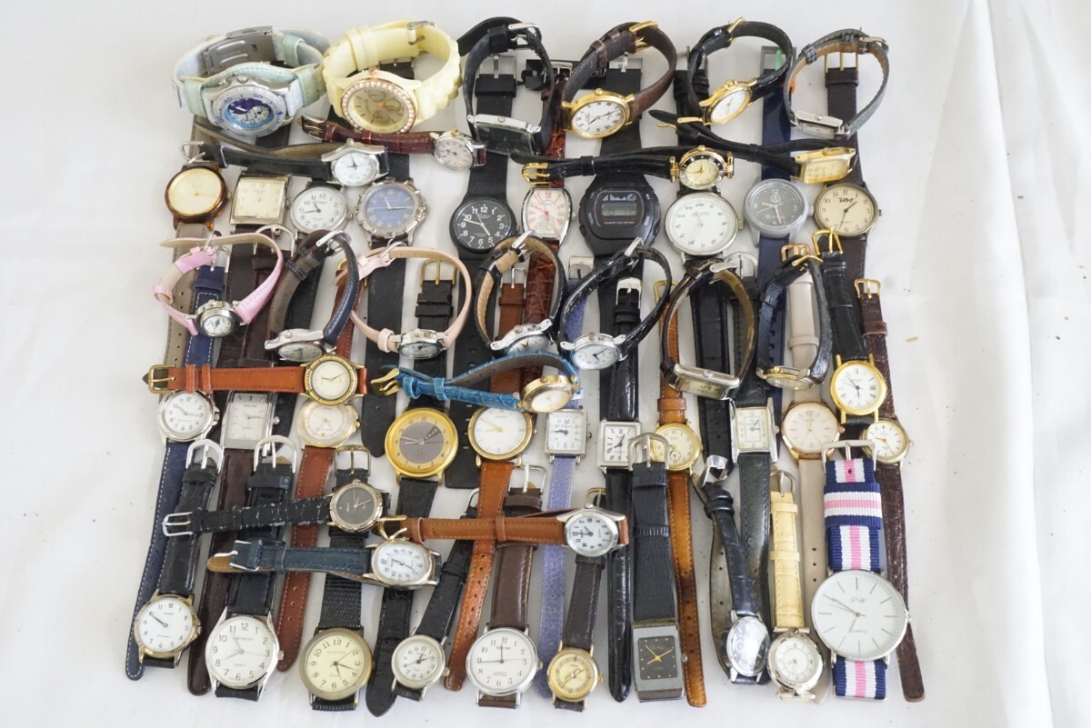 F979 大量 腕時計 50点セット QUARTZ/クォーツ メンズ レディース ヴィンテージ アクセサリー まとめて おまとめ まとめ売り 不動品
