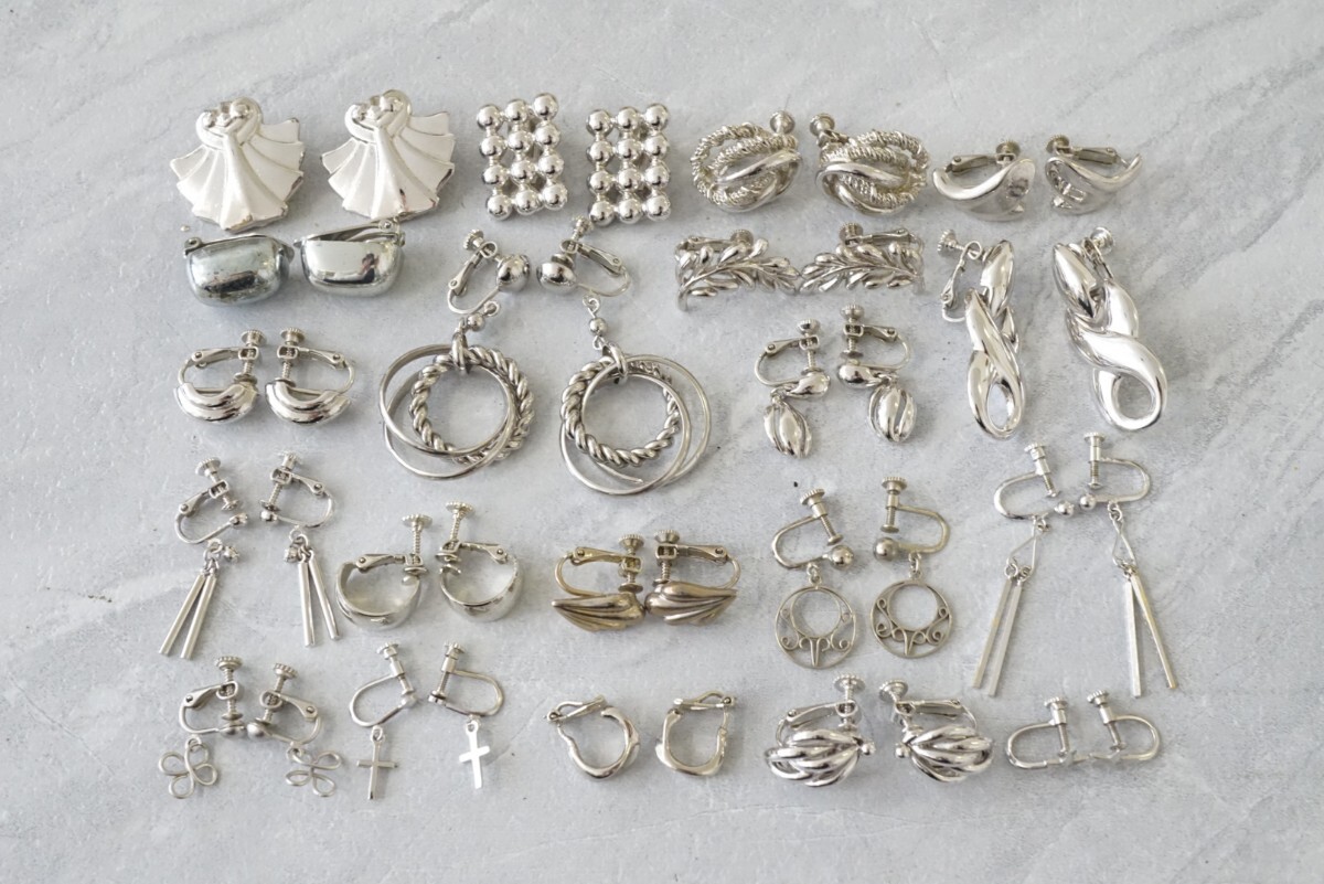 C637 シルバーカラー 海外製など イヤリング 両耳揃い 20点セット ヴィンテージ アクセサリー 大量 まとめて おまとめ まとめ売り 装飾品