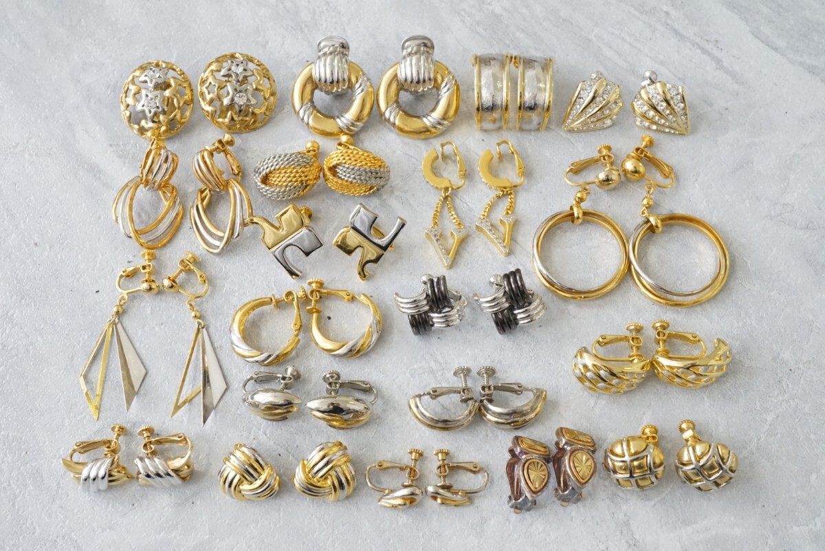 C636 コンビカラー 海外製など イヤリング 両耳揃い 20点セット ヴィンテージ アクセサリー 大量 まとめて おまとめ まとめ売り 装飾品