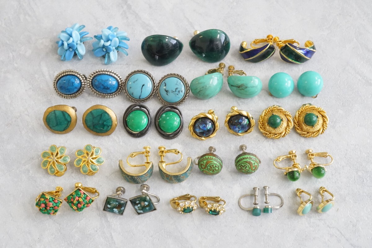C630 青/緑色系 海外製など ヴィンテージ イヤリング 20点 アクセサリー 両耳揃い アンティーク 大量 まとめて おまとめ まとめ売り