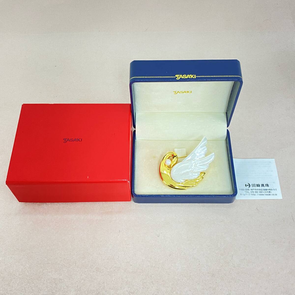 『ON2』タサキ真珠　スワンブローチ　アコヤ真珠　マザーオブパール　ゴールドカラー　箱付き　TASAKI　現状品