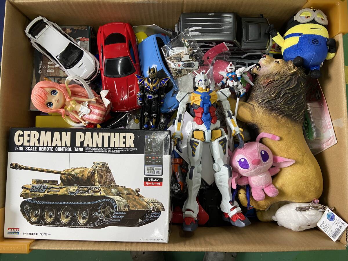 おもちゃ 約21㎏ 詰め合わせ まとめ プライズ商品/一番くじ/フィギュア/仮面ライダー/ディズニー/ガンダム/ミニカー／ワンピ【y8-282/0/0】