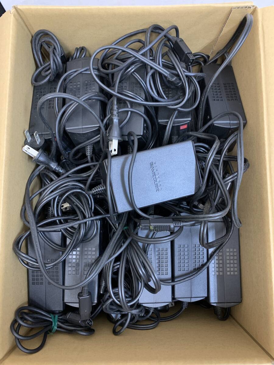 任天堂 ゲームキューブ 電源アダプター 約30個セット まとめ GC ACアダプター 電源ケーブル 未チェック ジャンク【y4-31/0/0】