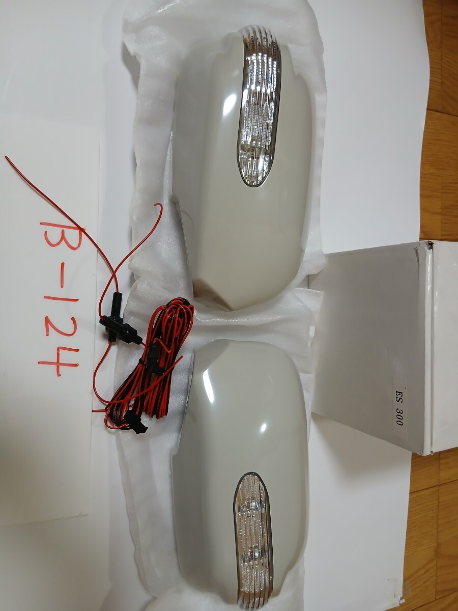TOYOTA　トヨタ ドアミラー 交換タイプ LED ウインカーミラー 16アリスト16クラウン 17マジェスタ20 セルシオ　未塗装