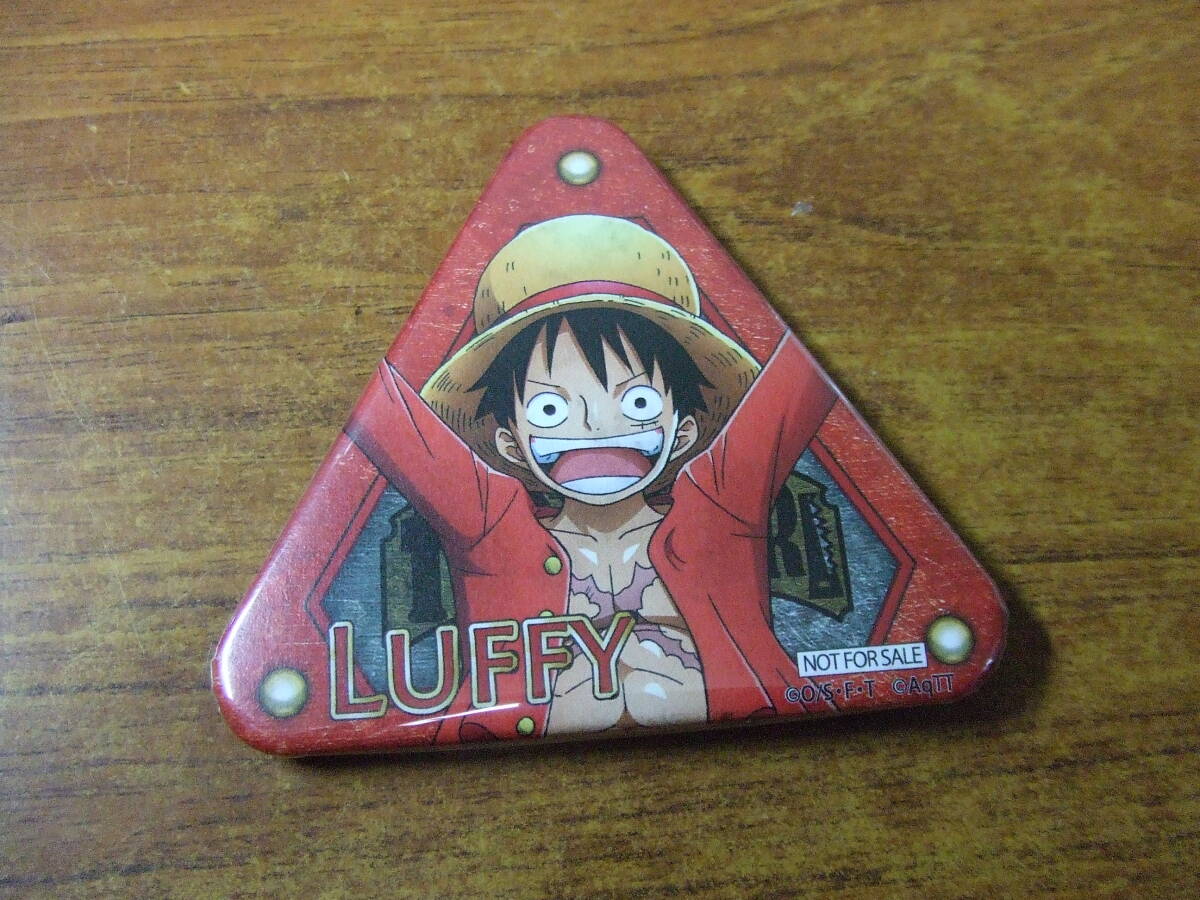 U692 東京ワンピースタワー　トンガリ缶バッジ ルフィ　非売品 ワンピース　缶バッジ　中古
