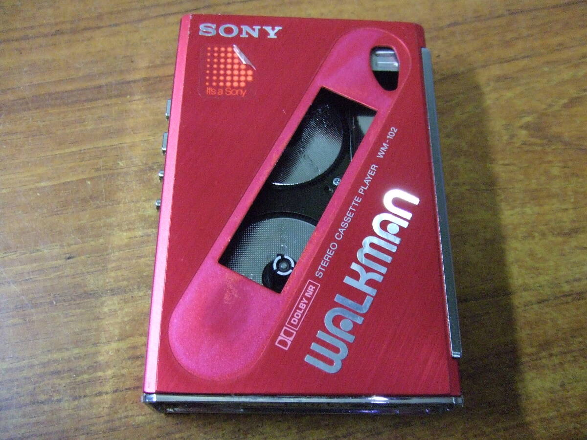 U841　SONY ソニー カセットウォークマン WM-102 中古　本体　未確認　現状 ジャンク