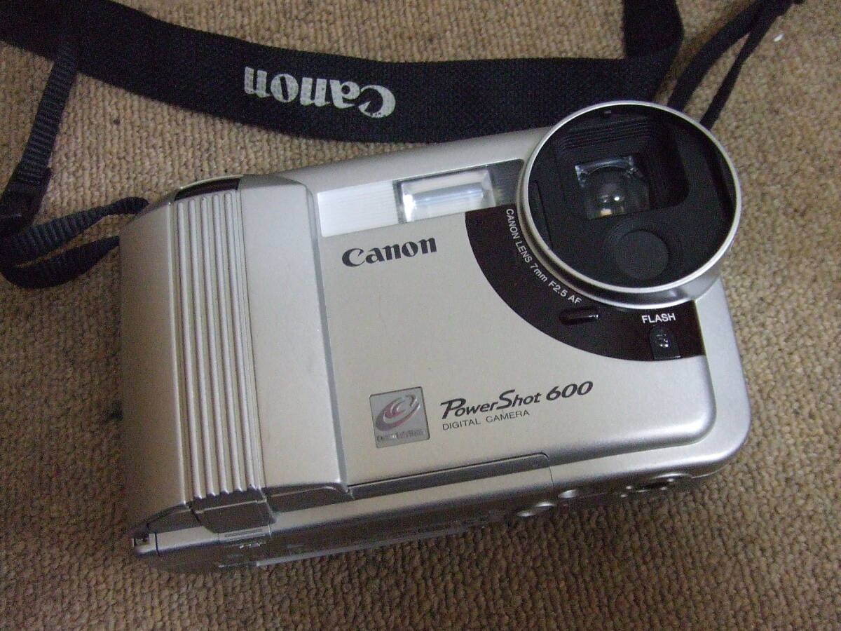 U854 希少！キャノン Canon PowerShot 600 パワーショット デジタルカメラ PS1001 HD CARD HC-170M付 本体 未確認　ジャンク